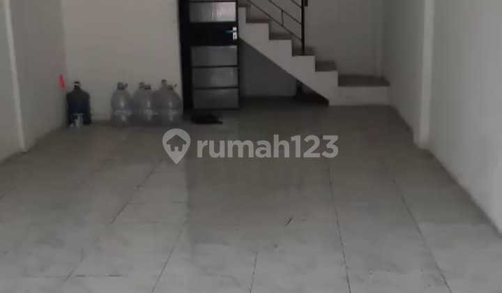 Ruko 2 Gandeng 3 Lantai di Jl. Raya Perancis Kec. Kosambi Dadap Kab. Tangerang 1