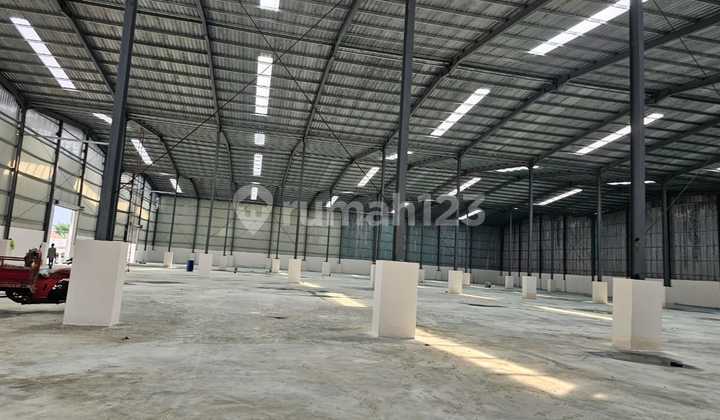 Gudang Luas Tanah 12240M² Dalam Komplek Pergudangan di Jl. Sepatan Kab. Tangerang