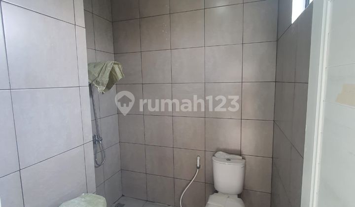 Ruko Baru 3,5 Lantai Luas Tanah 117M² di Jl. Cendrawasih Cengkareng Barat Jak-Bar