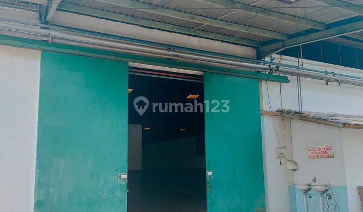 Gudang Luas 690m² Dalam Kawasan Pergudangan di Jl. Jurumudi Tangerang 2