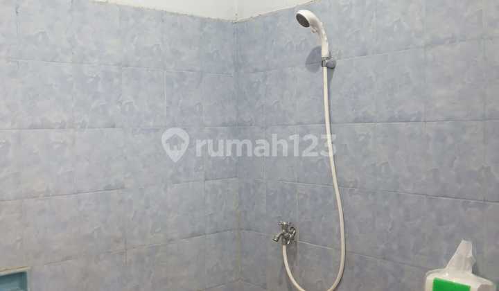 2-Story House 200m² Area on Jl. Menceng West Jakarta 2-Story House 200m² Area on Jl. Menceng West Jakarta