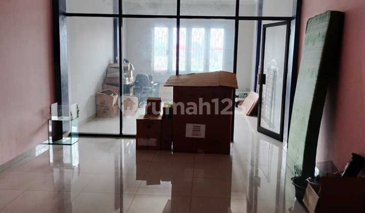 3-story shop house with 90m² land area on Hasyim Ashari Street, Tangerang 2