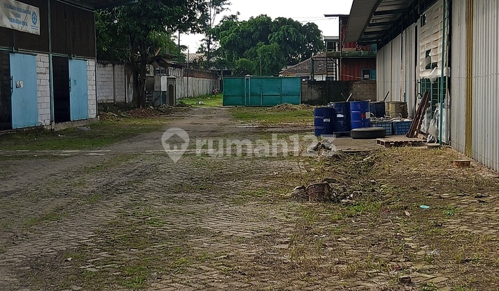 Ex-Factory Warehouse Area 14000m² on Jl. Moh Toha, Periuk District, Tangerang City Ex-Factory Warehouse Area 14000m² on Jl. Moh Toha, Periuk District, Tangerang City