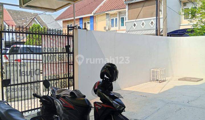 Rumah 2 Lantai Luas 80m² Posisi Hook Full Renovasi Perum Taman Palem Lestari Jak bar 2