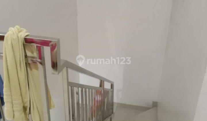 Rumah Semi Furnished SHM di Pegadungan Kalideres, Jakarta Barat 2