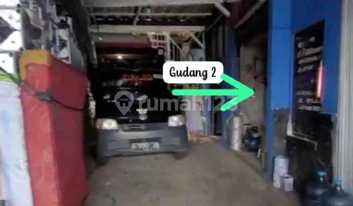 For Sale: House + Commercial Space on Main Road Kopo. 2