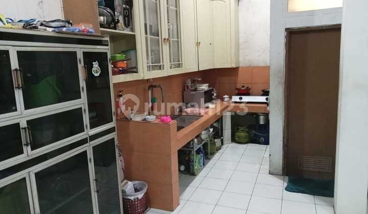 RUMAH POSISI HOEK DI PHARMINDO HITUNG TANAH 