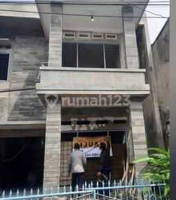 Mrs. Sells House Condition 70% New Building in Cijagra - Bandung. 2