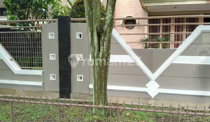 Di Jual Rumah Cantik Batununggal Indah V 2