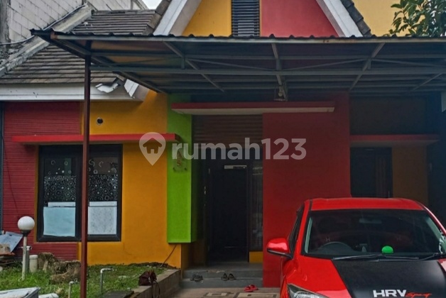 Ready-to-Occupy House in Green Tamansari Sememi Housing, Surabaya