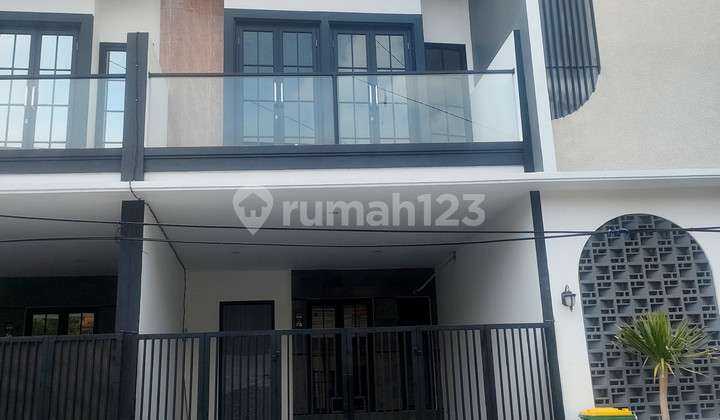 Modern Minimalis Masa Kini Selangkah Ke Raya Ahmad Yani - Dekat Royal Plaza, Unesa, Polda , Graha Pena Surabaya 2