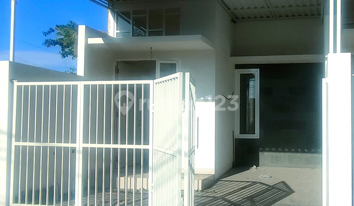 Modern Minimalist New House Near UPN Surabaya 2