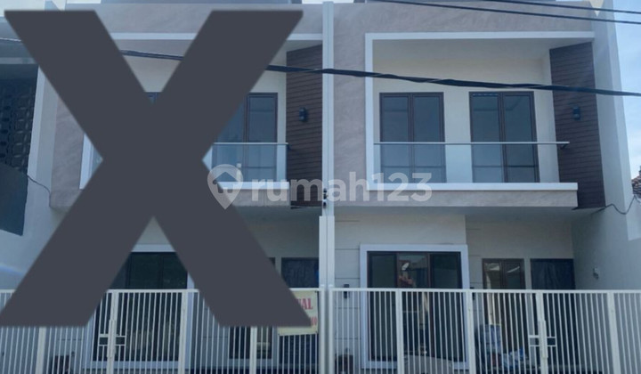 Affordable Luxury House Near Raya Merr Surabaya