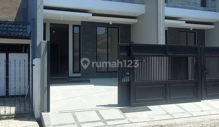 Rumah 2 Lantai Klampis Semolo Surabaya Minimalis Dekat Merr 2