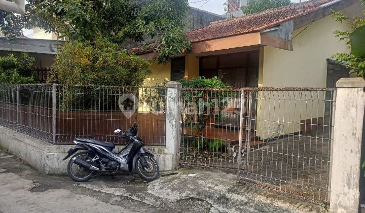 Rumah Lama Hitung Tanah di Turangga Murah 2