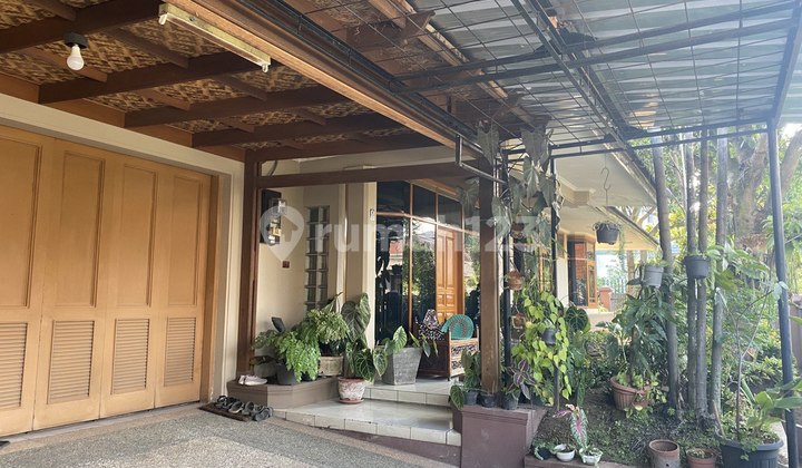 Rumah Terawat Lokasi Terbaik di Turangga Bandung Rumah Terawat Lokasi Terbaik di Turangga Bandung