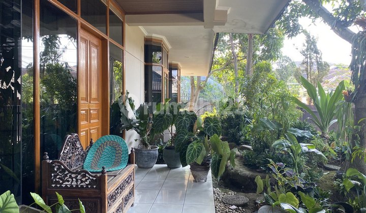 Rumah Terawat Lokasi Terbaik di Turangga Bandung 2