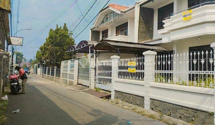 Dijual Rumah Terawat Lokasi Strategis Sayap Bkr Murah 2