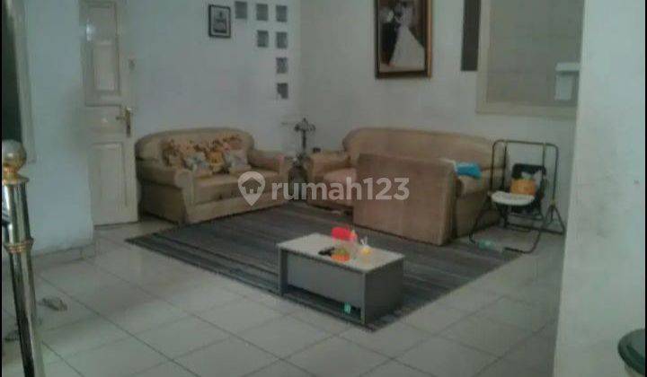 Rumah Murah 2 Lantai di Taman Holis Indah 2