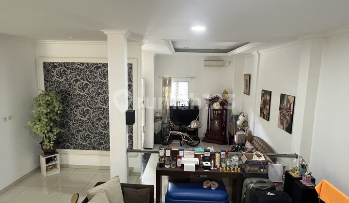 Rumah Bagus Shm Di Duri Kepa Uk. 10x20  2