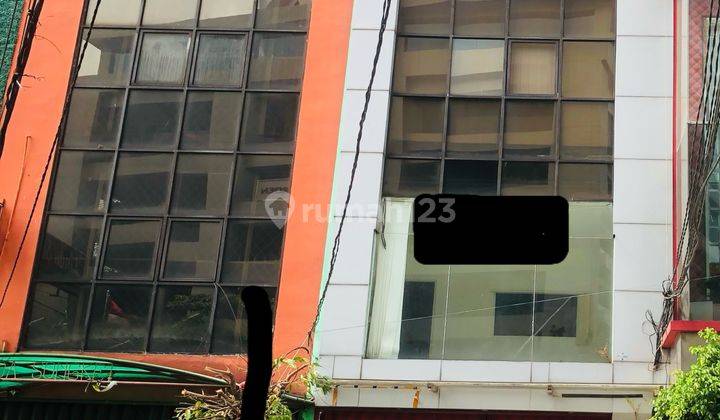 Ruko Gandeng Serba Guna Pintu Air dekat Pasar Baru 1