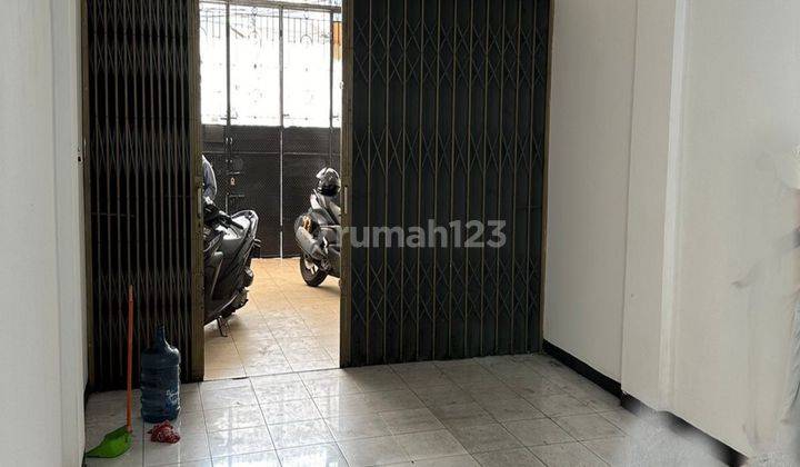  Rumah  3,5 Lantai Murah Dan Bagus Di Jelambar 2