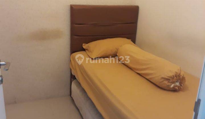 2 Room Unit Furnish Apartemen Green Pramuka Per Tahun Middle Floor 1