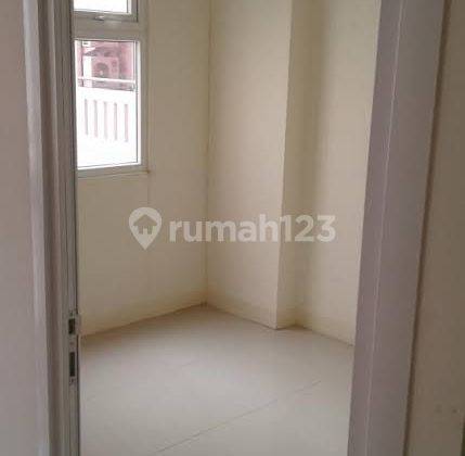 ROOM STUDIO UNIT TIDAK ADA FURNISH APARTEMEN GREEN PRAMUKA PER/ TAHUN 2