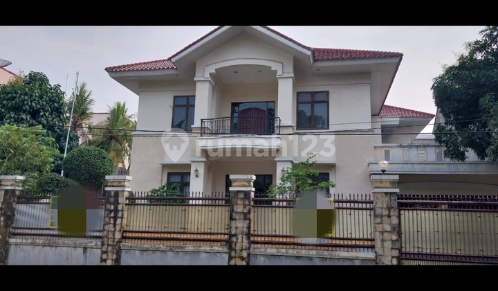 Rumah2lt Depan Danau