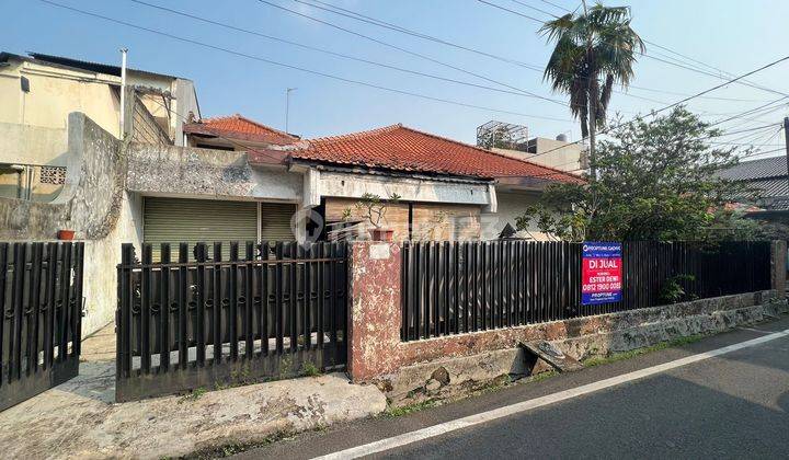 Dijual Rumah Tua ,daerah Strategis Samping Pangkubowono Luas 400  2