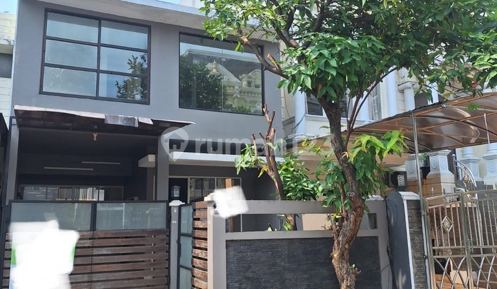 Rumah di PIK 2 luas 77m2 lokasi bagus, 2 lantai, strategis, nyaman Rumah di PIK 2 luas 77m2 lokasi bagus, 2 lantai, strategis, nyaman
