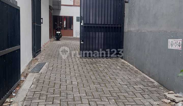 RUMAH KALI BARU 32m2 LOKASI BAGUS, HADAP BARAT, STRATEGIS, KODE DS 2