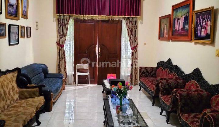 Dijual Rumah Cantik Nan Asri Dengan Halaman Cukup Luas Harga 7,8M  2