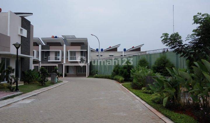 Rumah di  Green Puri Jakarta Barat Brand New 2