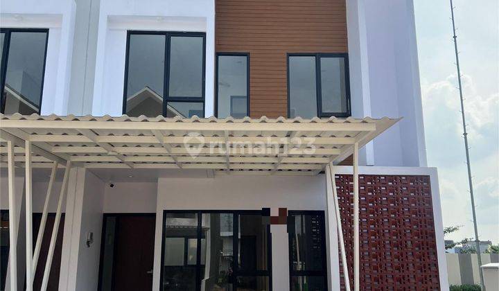 Rumah Metland Puri , Cluster Northbend Posisi Hook 1