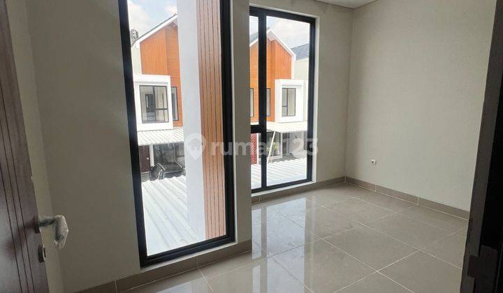 Rumah Metland Puri , Cluster Northbend Posisi Hook 2