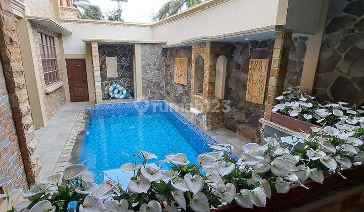 kolam renang rumah di ciseeng telaga kahuripan