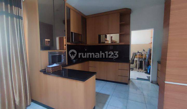 Rumah Murah Lokasi Boulevard Puspita Loka Bsd City Semi Furnished 2