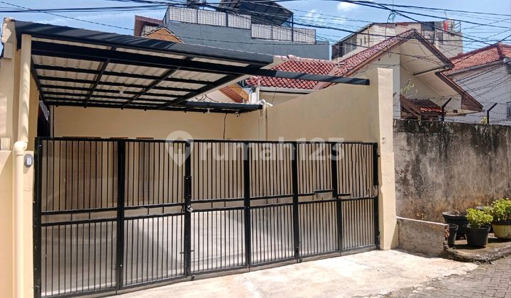 New Renovated House Near MRT Fatmawati, Close to Jl Tb Simatupang South Jakarta