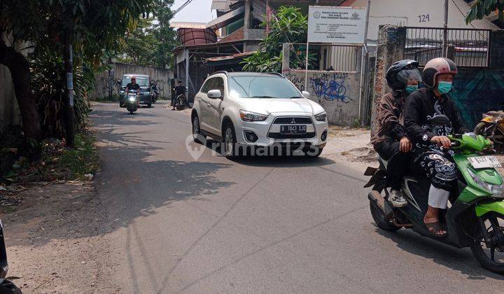 Rumah 2 lantai 3 unit di Rempoa Ciputat Tangerang Selatan 2