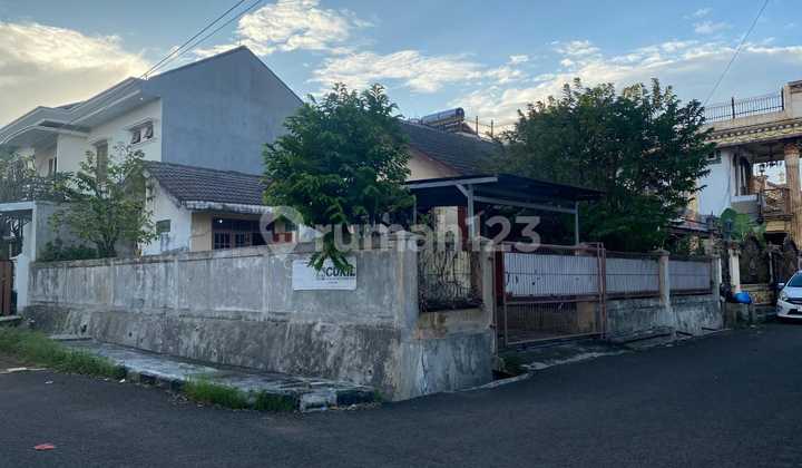 Rumah Hook Jual Cepat Dalam Komplek Perumahan Pamulang Dekat Uneversitas Pamulang