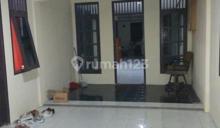 Rumah 2 Lantai + 10 Pintu Kost2an di Atas Dekat Mall Ampera Jakarta Selatan 2