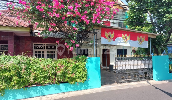 2 Rumah Gandeng Siap Huni Jual Cepat Jagakarsa 