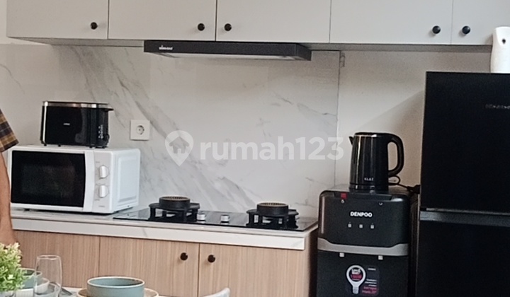 Rumah Brand New Langsung Bawa Koper Siap Huni Full Furnished dan Elektronik