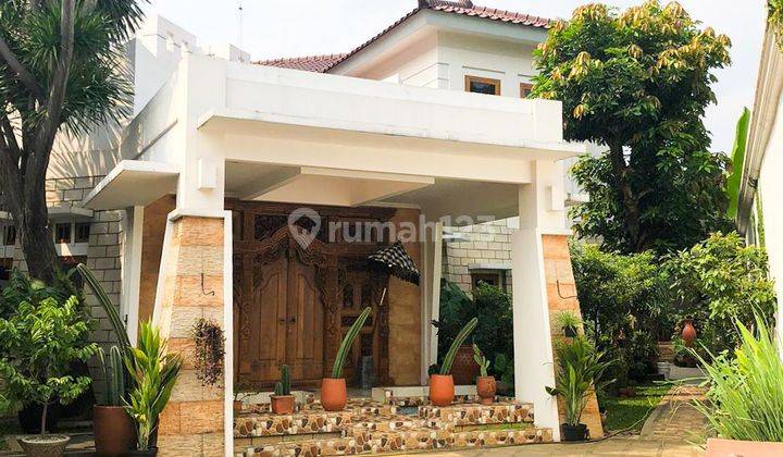 Rumah di Jagakarsa Jakarta Selatan 3 Lantai SHM Bagus Utara 1