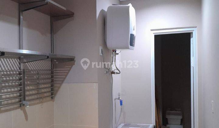 Disewakan Apartemen Holland Village 4 Kamar Tidur Furnished Sudah Renovasi 2