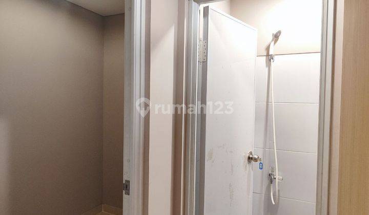 Disewakan Murah Apartemen Holland Village Furnished Baru 2