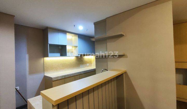 Disewakan Cepat Apartemen Mewah Holland Village Furnished Jakarta 2