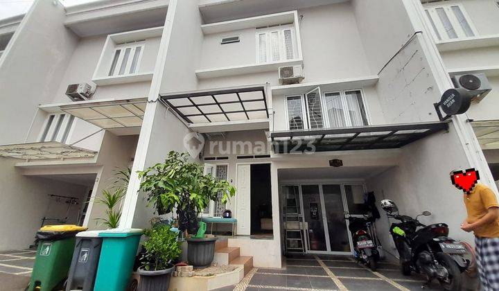 Rumah Minimalis 2,5lantai Dalam Cluster di Jagakarsa Jakarta Selatan 2