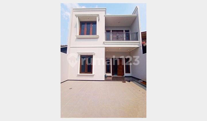 Rumah baru di bangun di kebagusan SHM lokasi strategis Jakarta Selatan